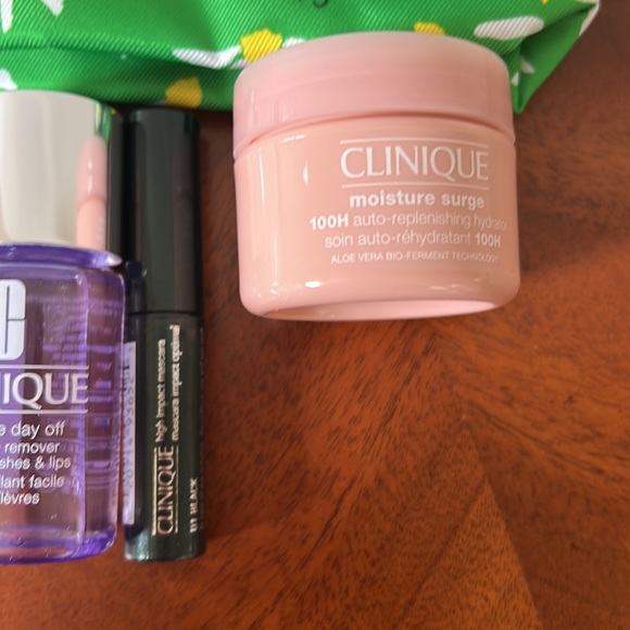 Clinique skin care set travel size, NWT, lot of 5 - Picture 4 of 7